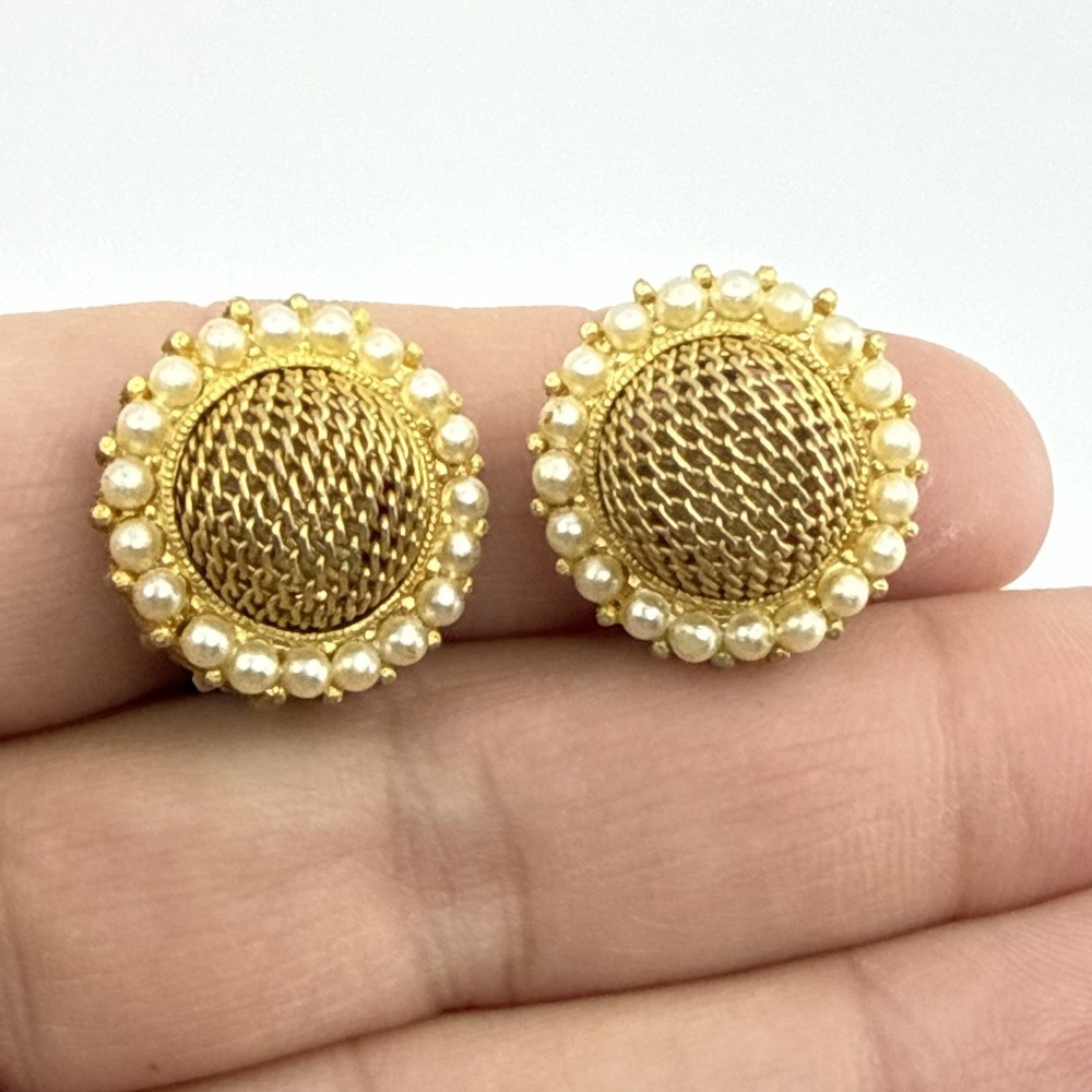 Vintage Kramer Earrings Faux Mini Pearls Gold Tone Clip On .75"‎